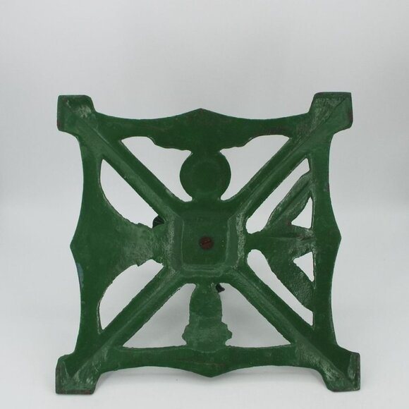 Vintage Green Cast Iron 11x11 German Christmas Tree Stand - Picture 7 of 14
